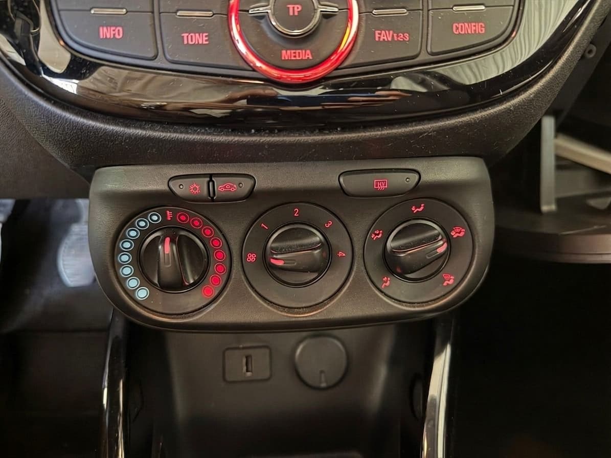 OPEL Adam 1.2 70 CV Jam · miniatura foto 19