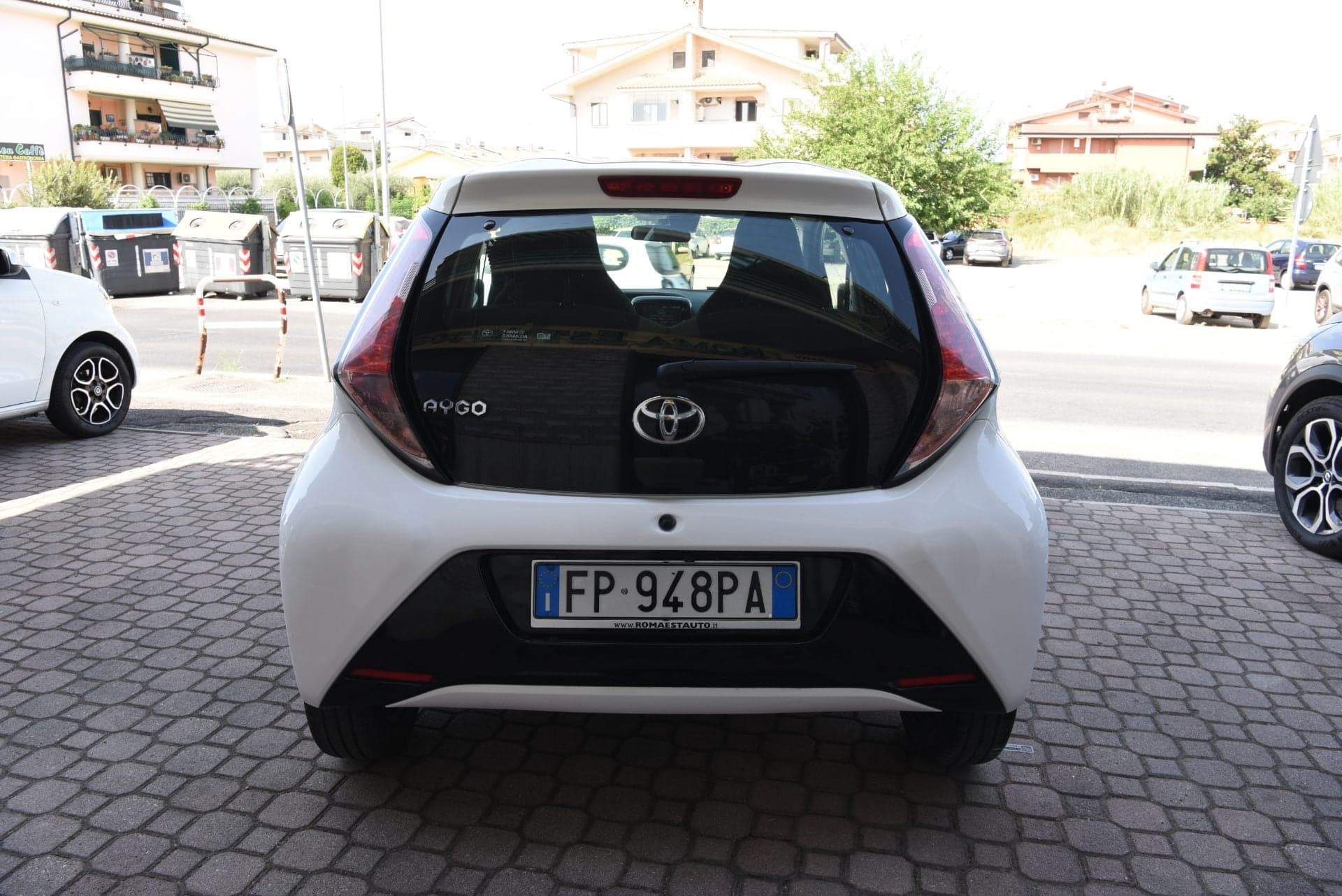 Toyota Aygo Aygo 1.0 x-play m-mt 51 Kw 69 cv · miniatura foto 15