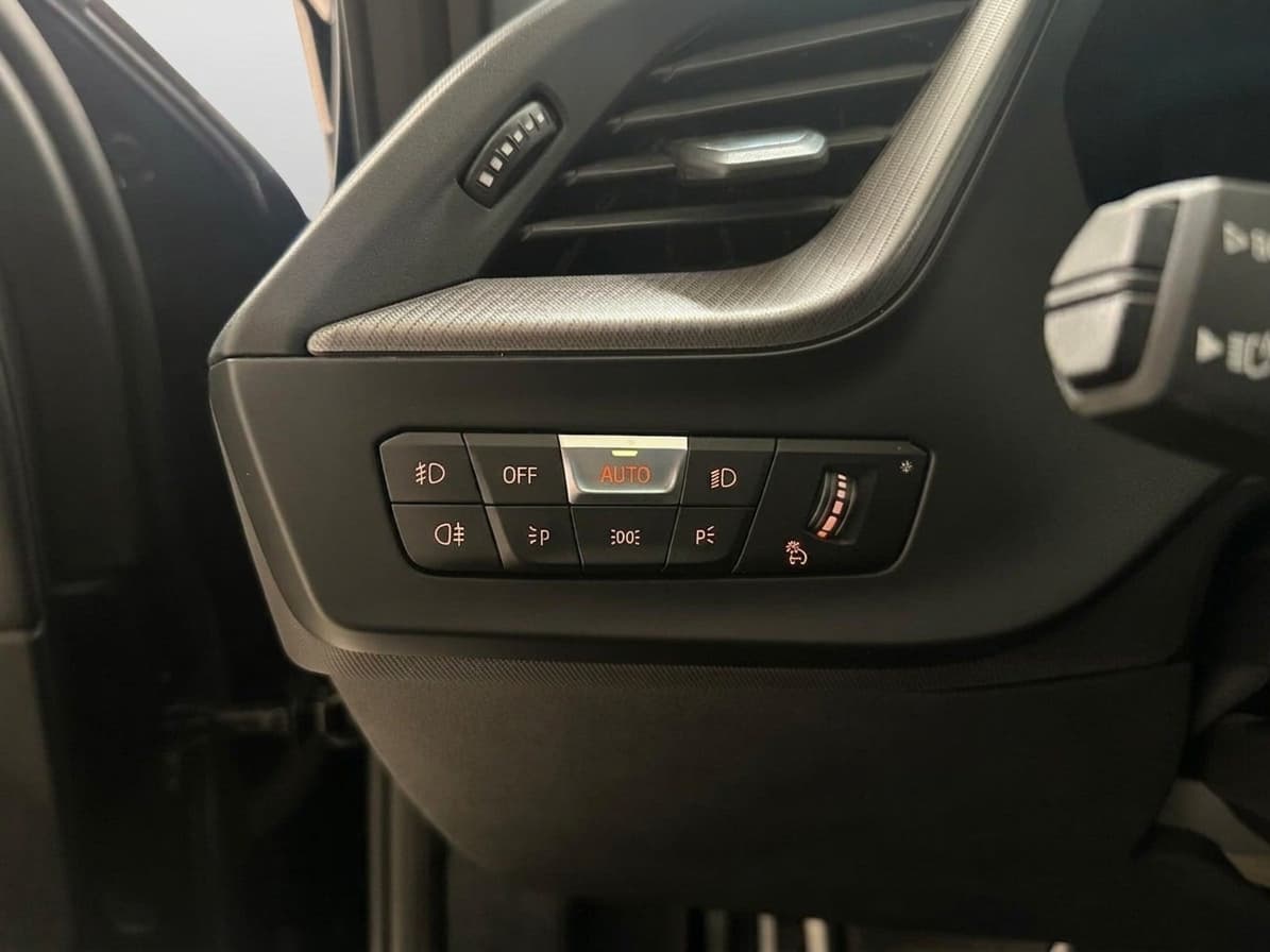 BMW Serie 1 120d 5p. Msport · miniatura foto 23